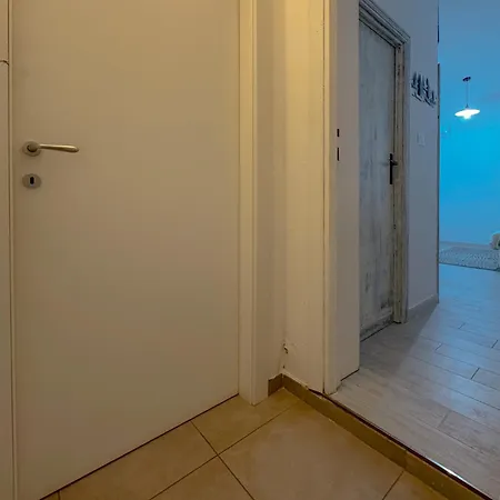 Apartment Center - Wi-fi & Private Parking