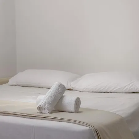 Center - Wi-fi & Private Parking Apartment *