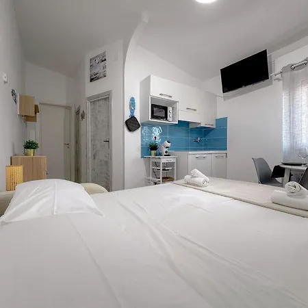 Center - Wi-fi & Private Parking Apartment Stintino