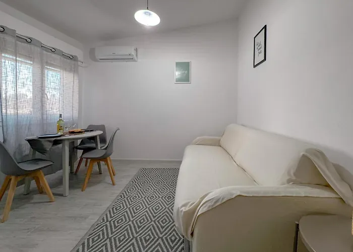 Apartman Center - Wi-fi & Private Parking By Host Hero